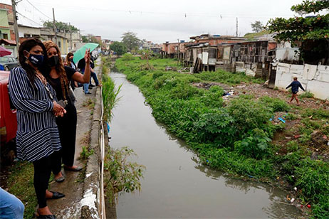 Programa Favela com Dignidade chega à Vila Sapê, em Curicica